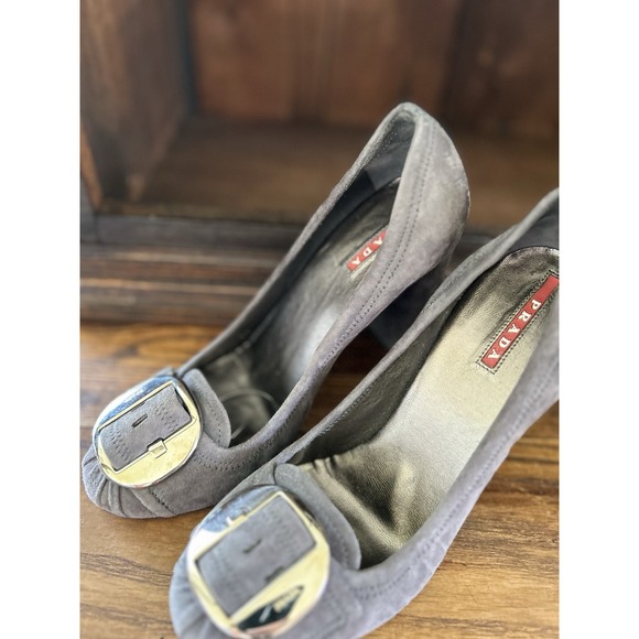 Prada Suede Block Heels Gray Buckle Detail Designer Shoes Size US 7 - Picture 9 of 9